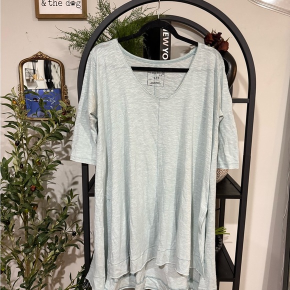 We The Free Sky Blue Short Sleeve Top size small oversized - Picture 2 of 9